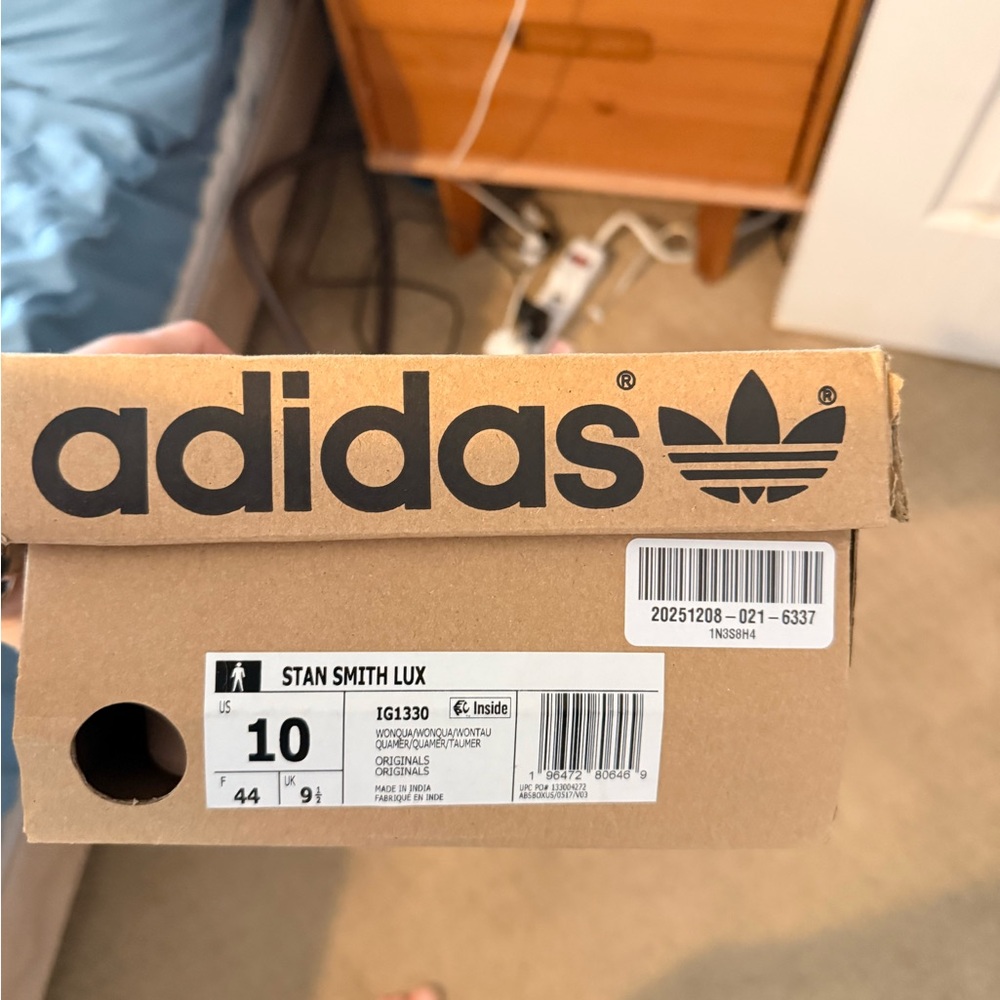 Adidas Stan Smith Lux Box in Taupe (not tan) - Picture 2 of 6